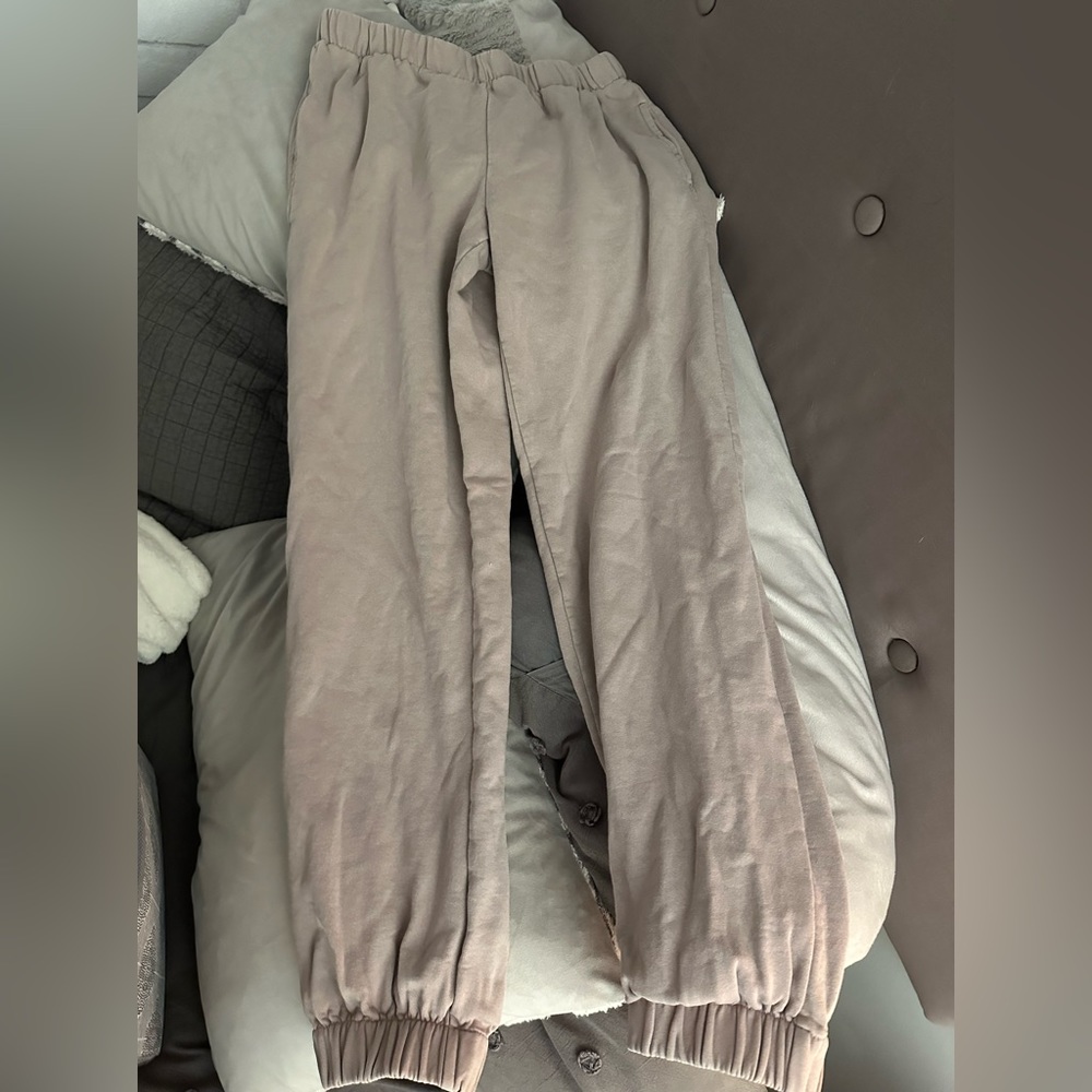 Brandy Melville sweats